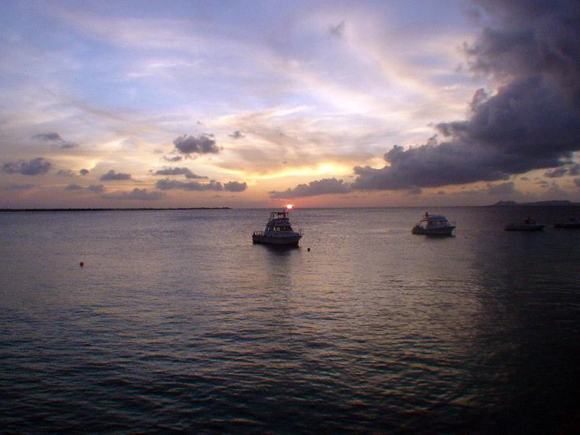 816_DSC01771_Sunset_ay_Buddy_Dive_Bonaire_09.jpg